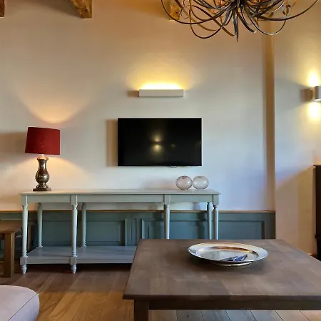 Appartement Pakasa *