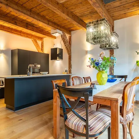 Appartement Pakasa *
