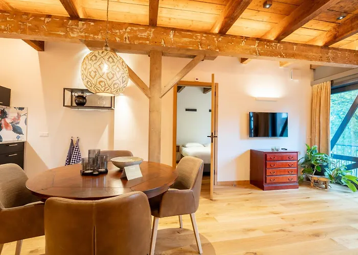 Apartment Pakasa Leiden