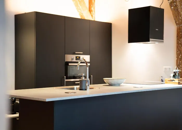 Pakasa Apartment Leiden