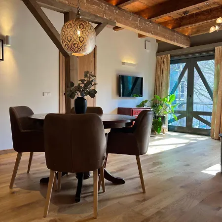 Pakasa Apartment *