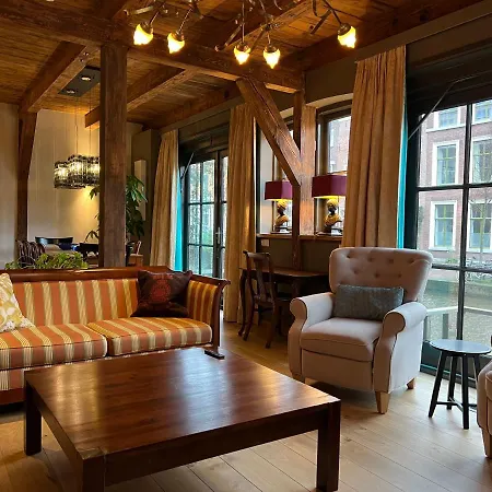 Pakasa Apartment