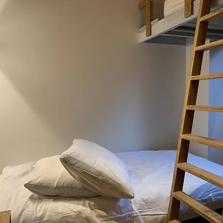 Pakasa Apartment Leiden