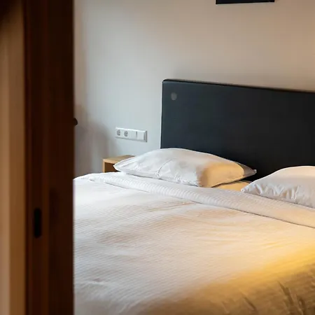Apartment Pakasa Leiden