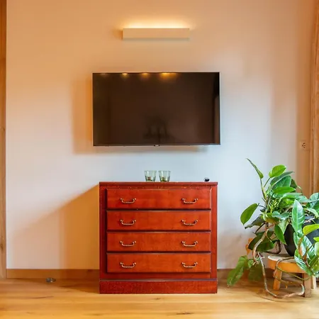 Pakasa Apartment
