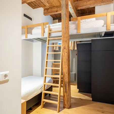 Apartment Pakasa Leiden