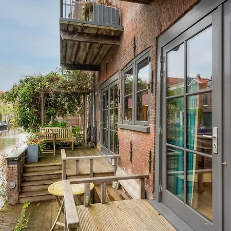 Pakasa Apartment